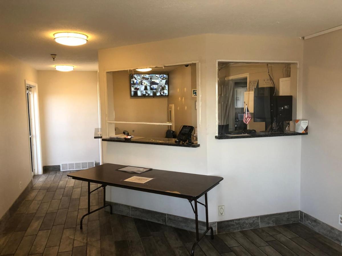 Ameri-Stay Inn & Suites Clearfield Ngoại thất bức ảnh