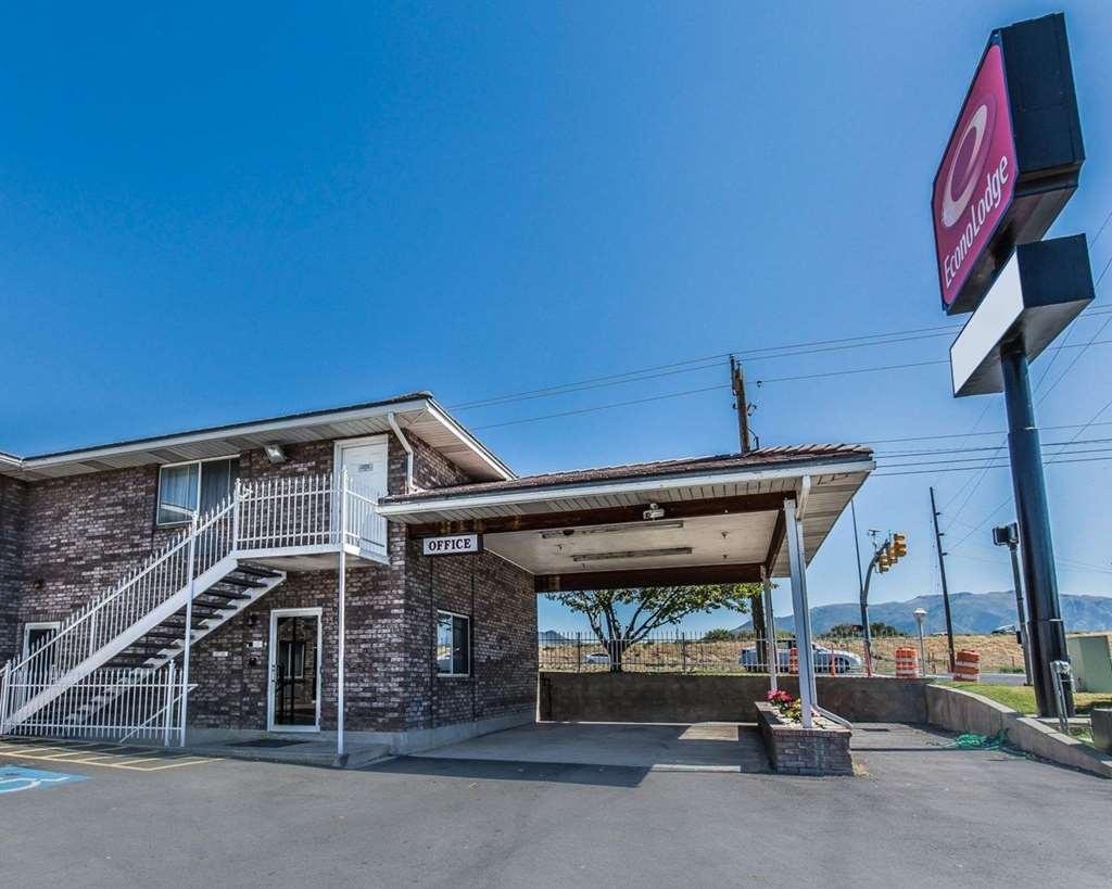 Ameri-Stay Inn & Suites Clearfield Ngoại thất bức ảnh